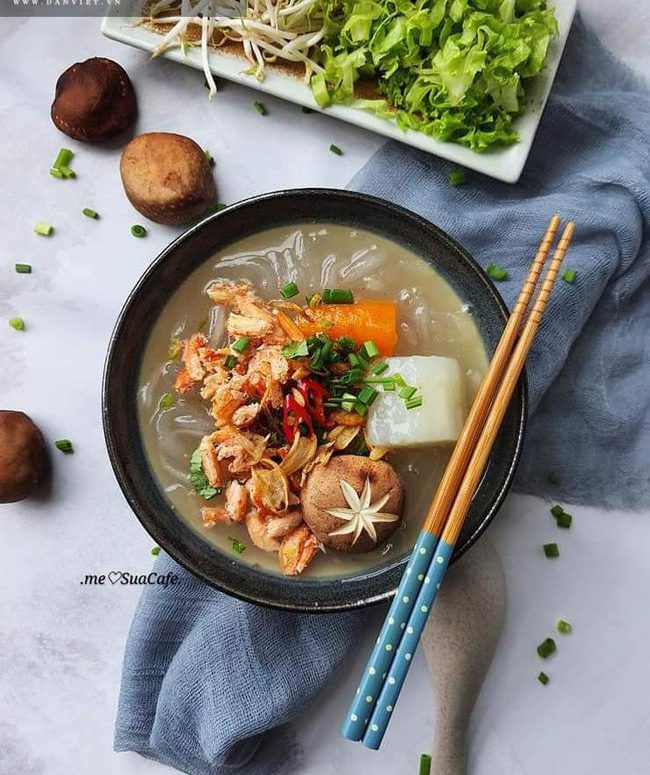 Bánh canh ghẹ bột lọc làm cầu kỳ, ăn mê ly